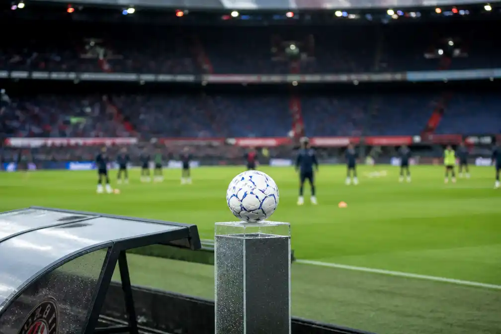 Koploper Feyenoord ontvangt nummer zes Fortuna Sittard in eigen huis