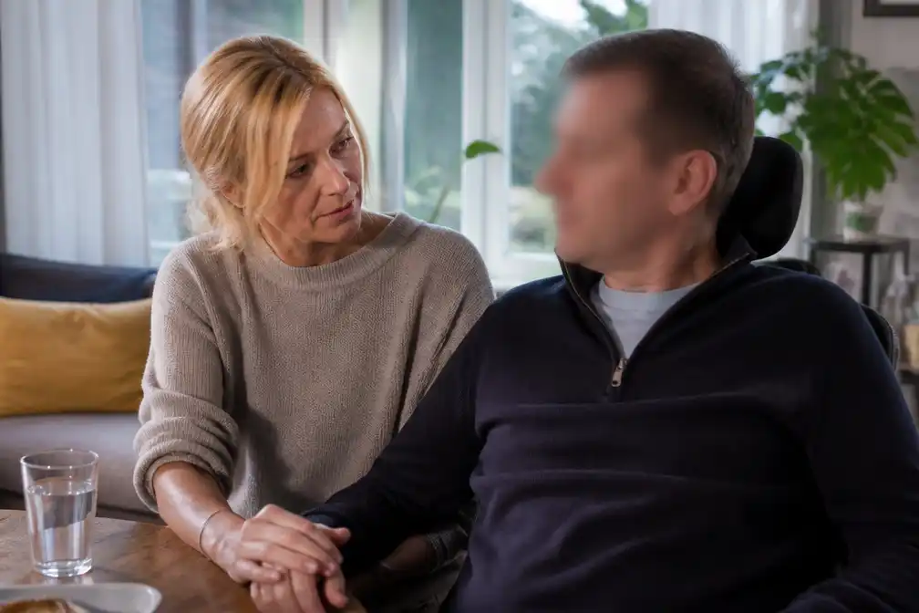 Wendy van Dijk neemt drie dagen de zorg voor Danny (47) over in Zorg uit Handen