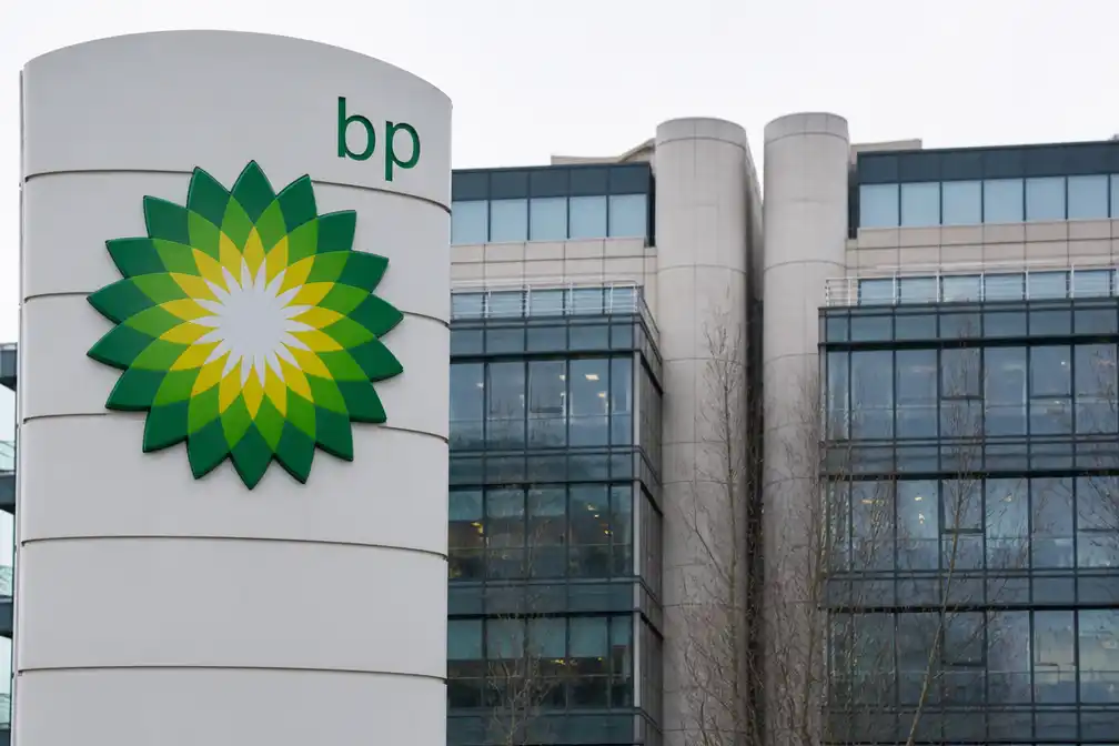Follow This staakt juridische stappen tegen BP, dient resolutie in voor 2027