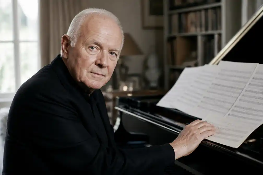 Anthony Hopkins brengt in augustus debuutalbum klassieke muziek uit