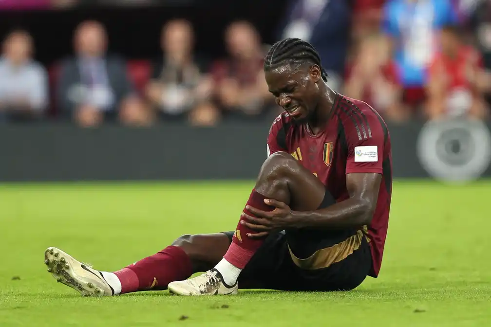 Amadou Onana breekt stilte na kruisbandblessure die zijn WK beëindigde
