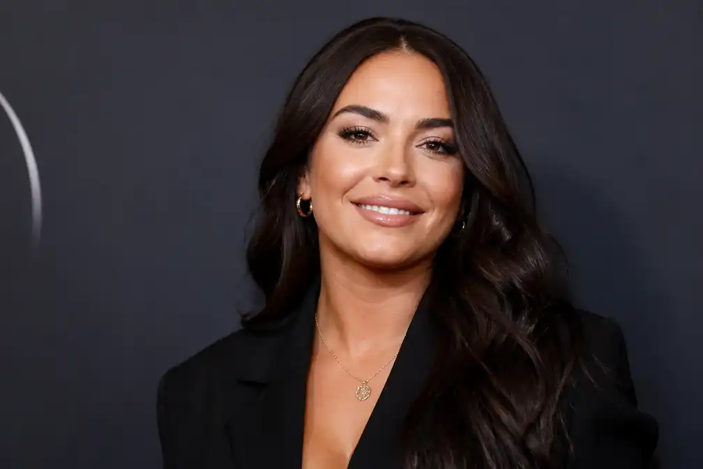 Roxeanne Hazes trouwt met Erik Zwennes; jurk lag vier jaar in kofferbak