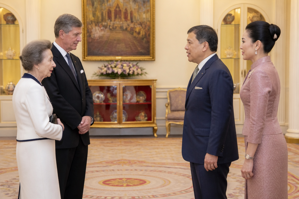Prinses Anne op bezoek bij Thais koningspaar