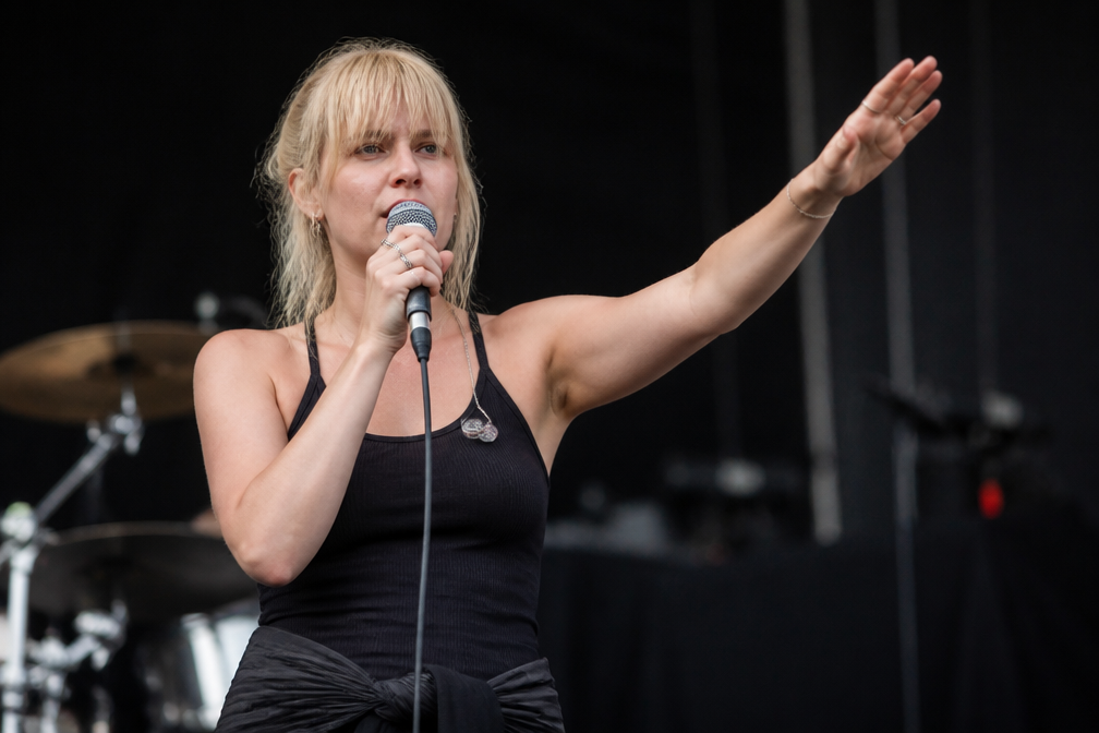 Sophie Straat herhaalt oproep 'witte mannen naar achteren' op Gentse Feesten na doodsbedreigingen