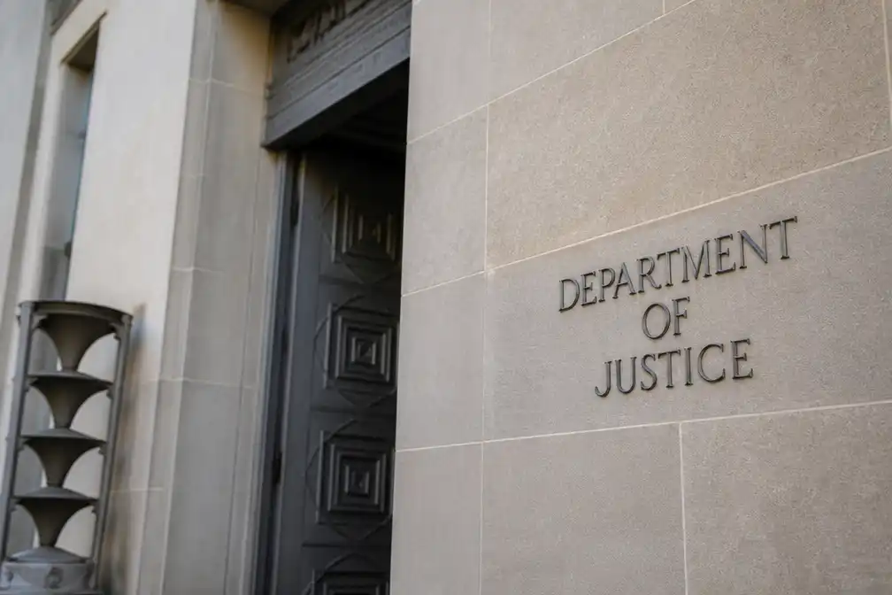 Amerikaanse justitie trekt dagvaardingen van New York Times-journalisten over Trumps vliegtuig in