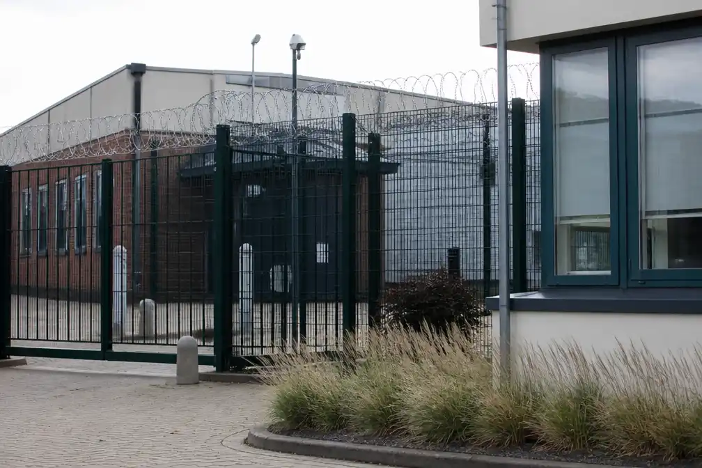 Willem Holleeder overgeplaatst van EBI naar minder zwaar beveiligde gevangenis