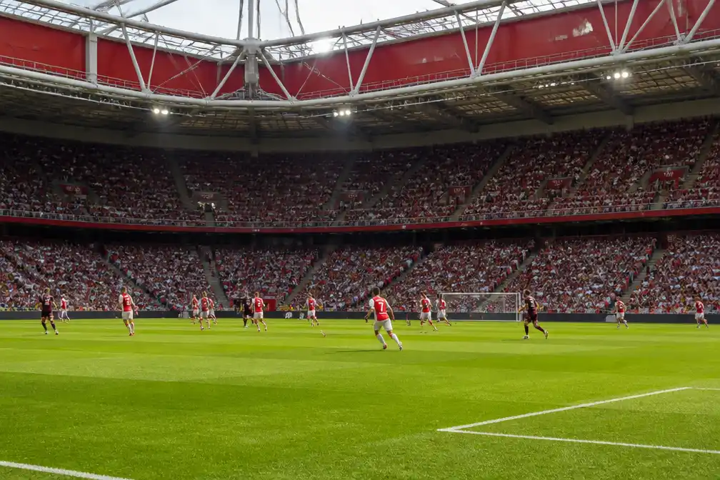 Ajax oefent op 26 juli 2026 thuis tegen Burnley tussen Europese duels