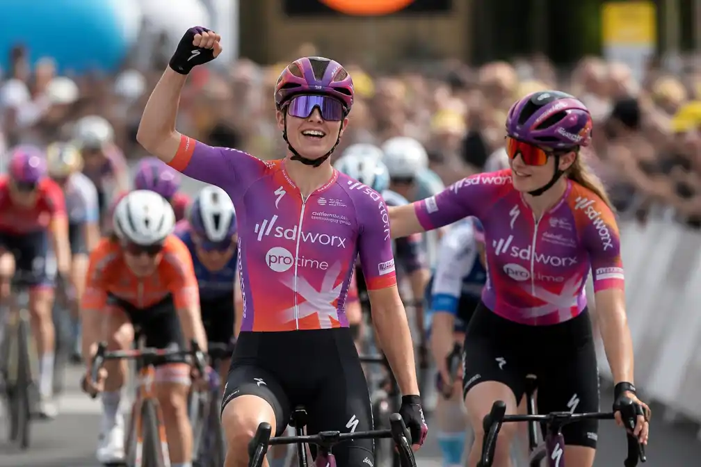 Lorena Wiebes wint alle etappes en eindzege in Ronde van Polen