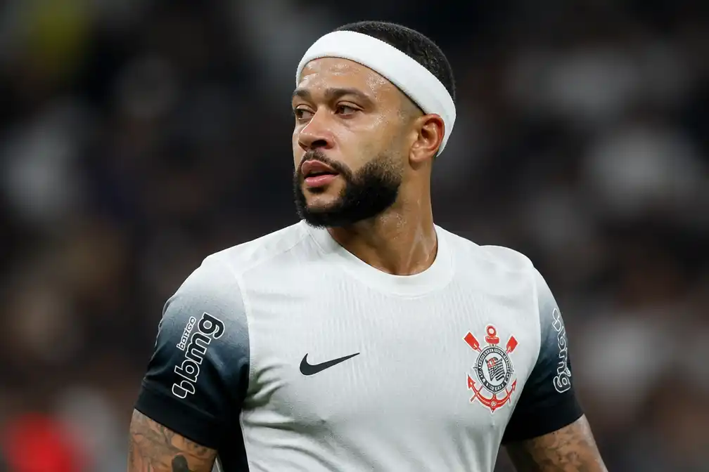 Memphis Depay verlengt contract bij Corinthians met twee seizoenen