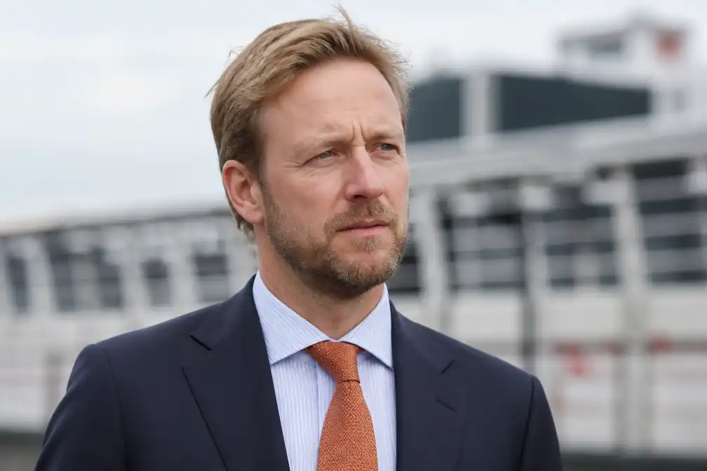 Prins Bernhard verkoopt alle zakelijke belangen, ook aandelen Circuit Zandvoort