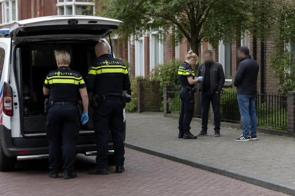 Overleden persoon gevonden in Den Haag, drie verdachten aangehouden