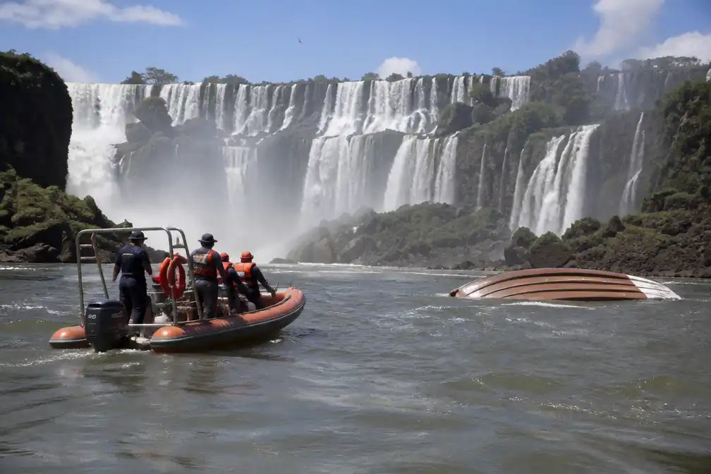 Nederlandse toerist (26) omgekomen bij kapseizen boot Iguaçu-watervallen