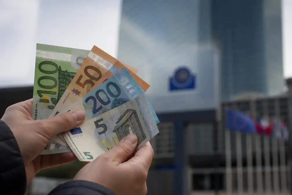6 miljoen Europeanen stemden over ontwerpen nieuwe eurobiljetten, ECB meldt