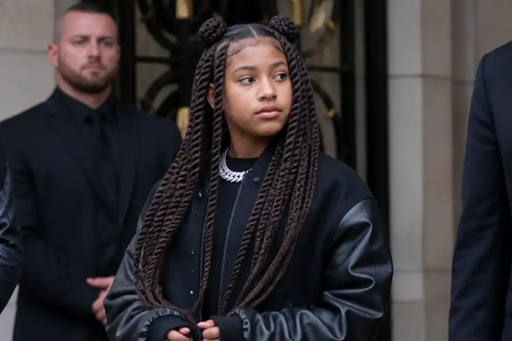 North West (13) annuleert eerste tournee met rapper Molly Santana